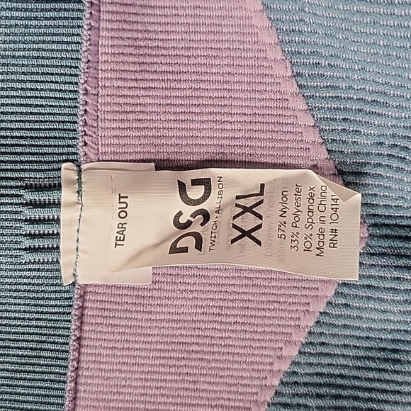 Dsg X TWITCH + ALLISON Women's Seamless Iridescent Legging - Picture 4 of 7